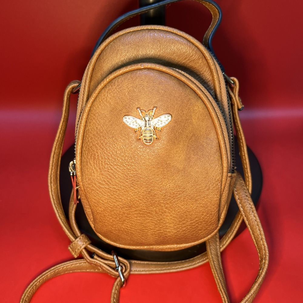 NEW EMPERIA BEE BROWN TAN LUGGAGE COGNAC PVC FAUX LEATHER MINI BACKPACK‎ BAG